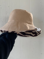 Load image into Gallery viewer, REVERSIBLE ZEBRA PRINT HAT
